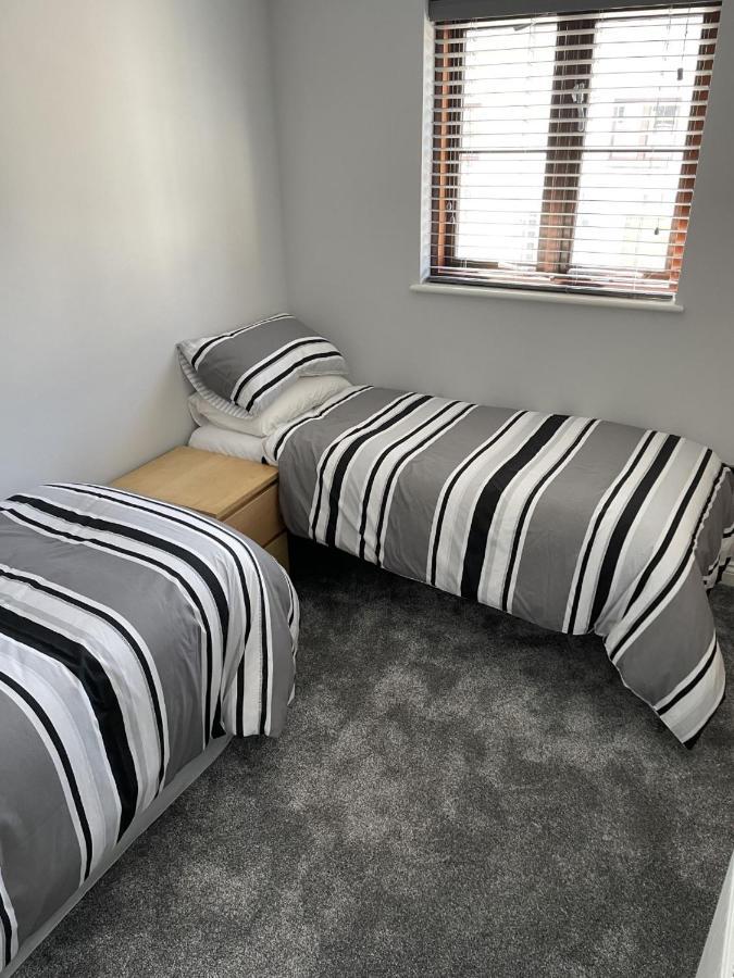 Burry Port Harbour Apartment Exteriör bild